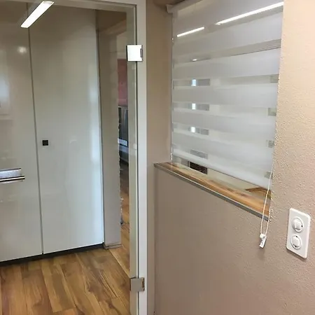 Apartment In Leafy Suburb