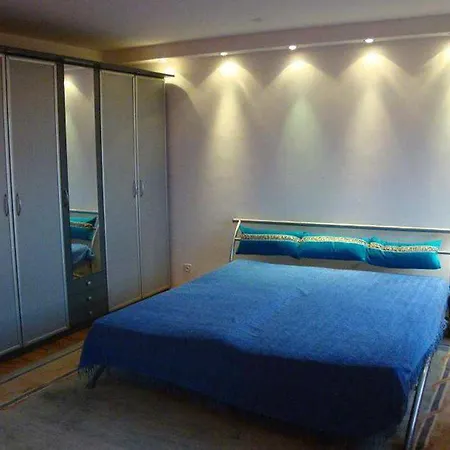 In Leafy Suburb * Kehrsatz