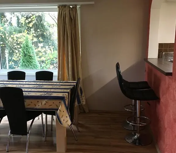 In Leafy Suburb Apartment Kehrsatz